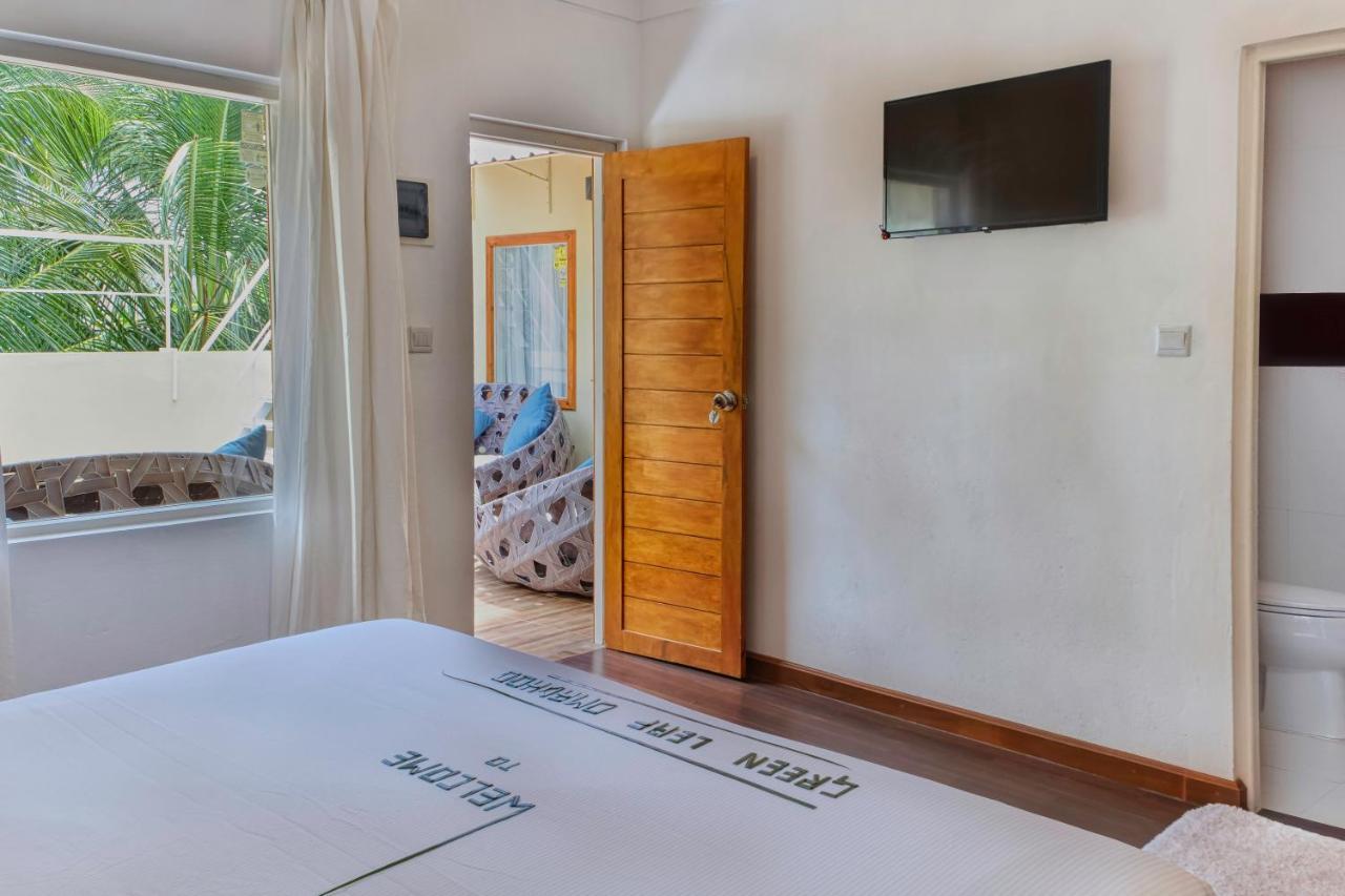 Green Leaf Guest House - Omadhoo Bagian luar foto