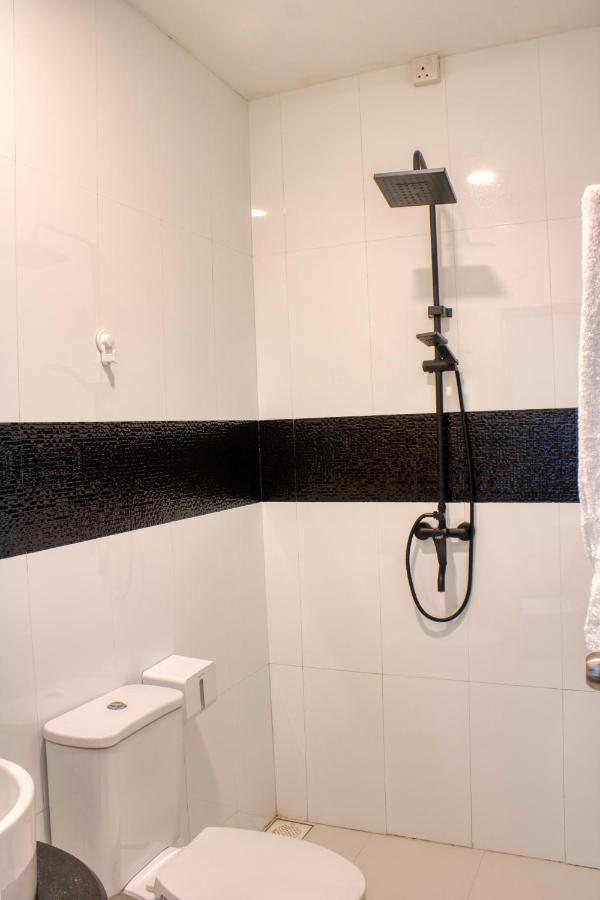 Green Leaf Guest House - Omadhoo Bagian luar foto