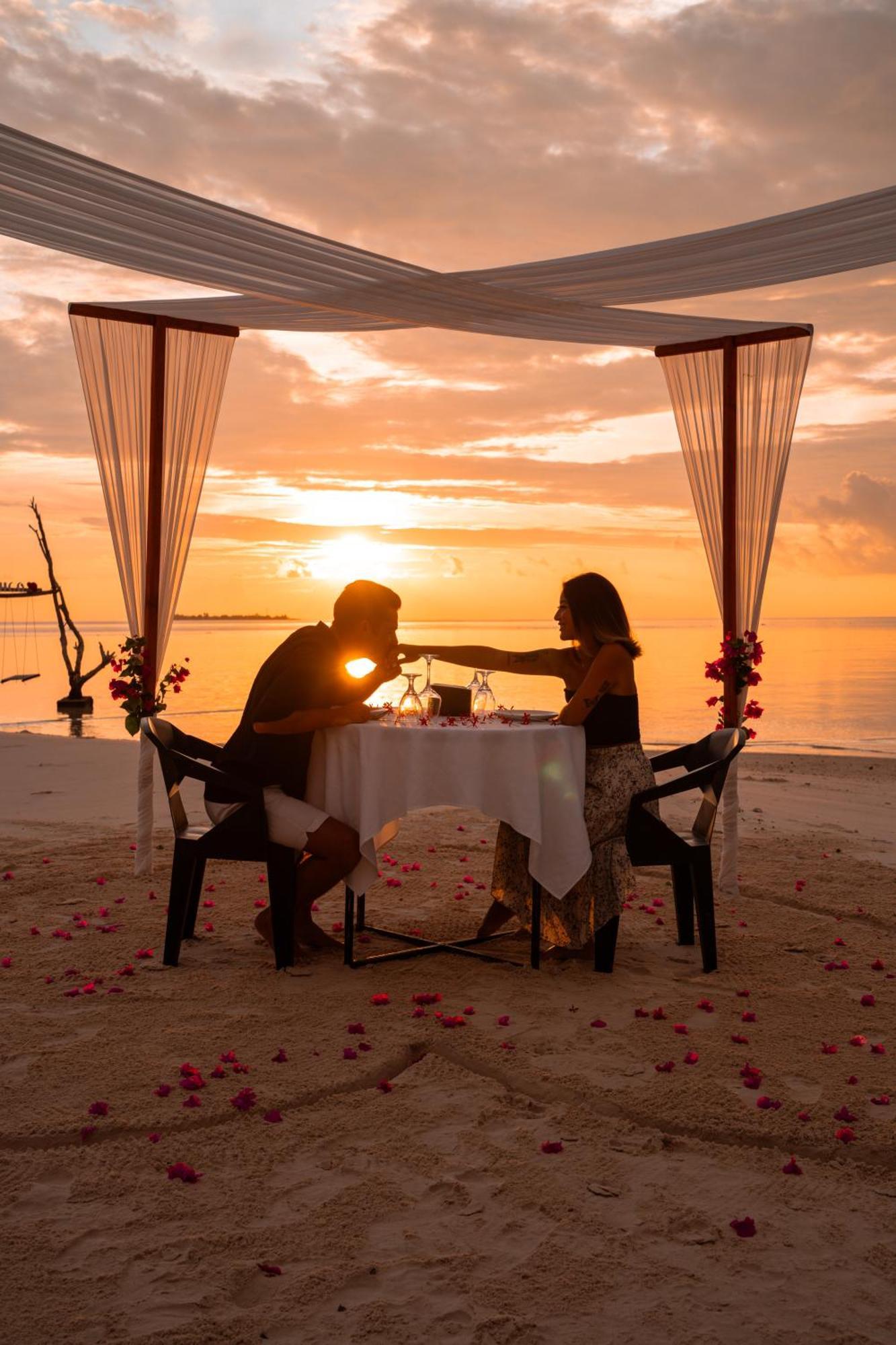 Green Leaf Guest House - Omadhoo Bagian luar foto